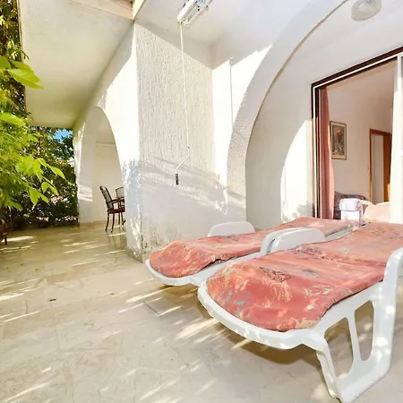 Bruno Apartment